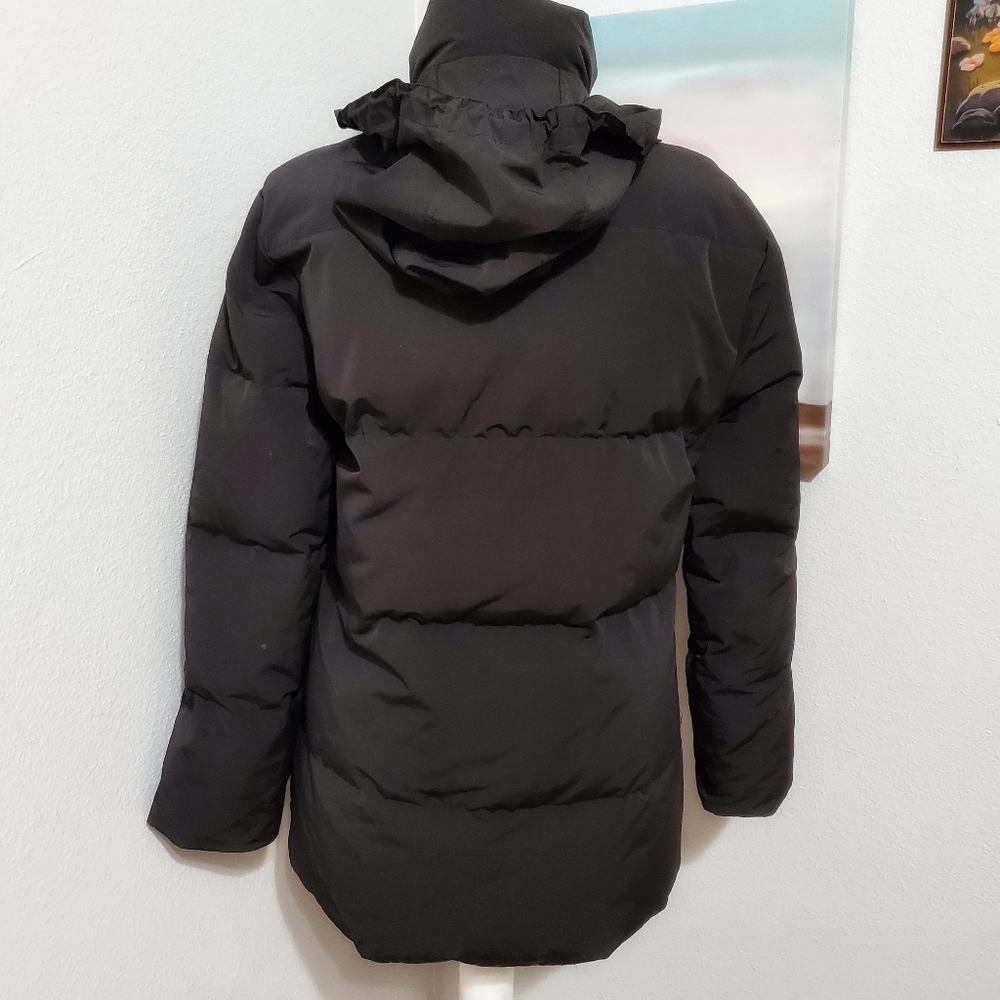 Banana Republic Puffer Jacket - Picture 3 of 7